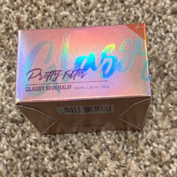 Pretty Filter Glassy Skin Balm - Picture 2 of 4